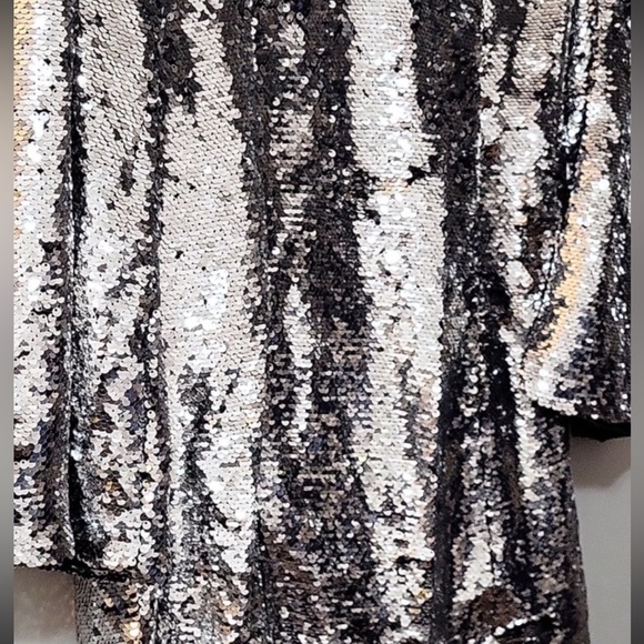 ๐ Bebe sequin long sleeve dress silver XL RARE new ๐ - Picture 4 of 12